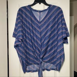 Democracy tie front heather blue striped top size medium